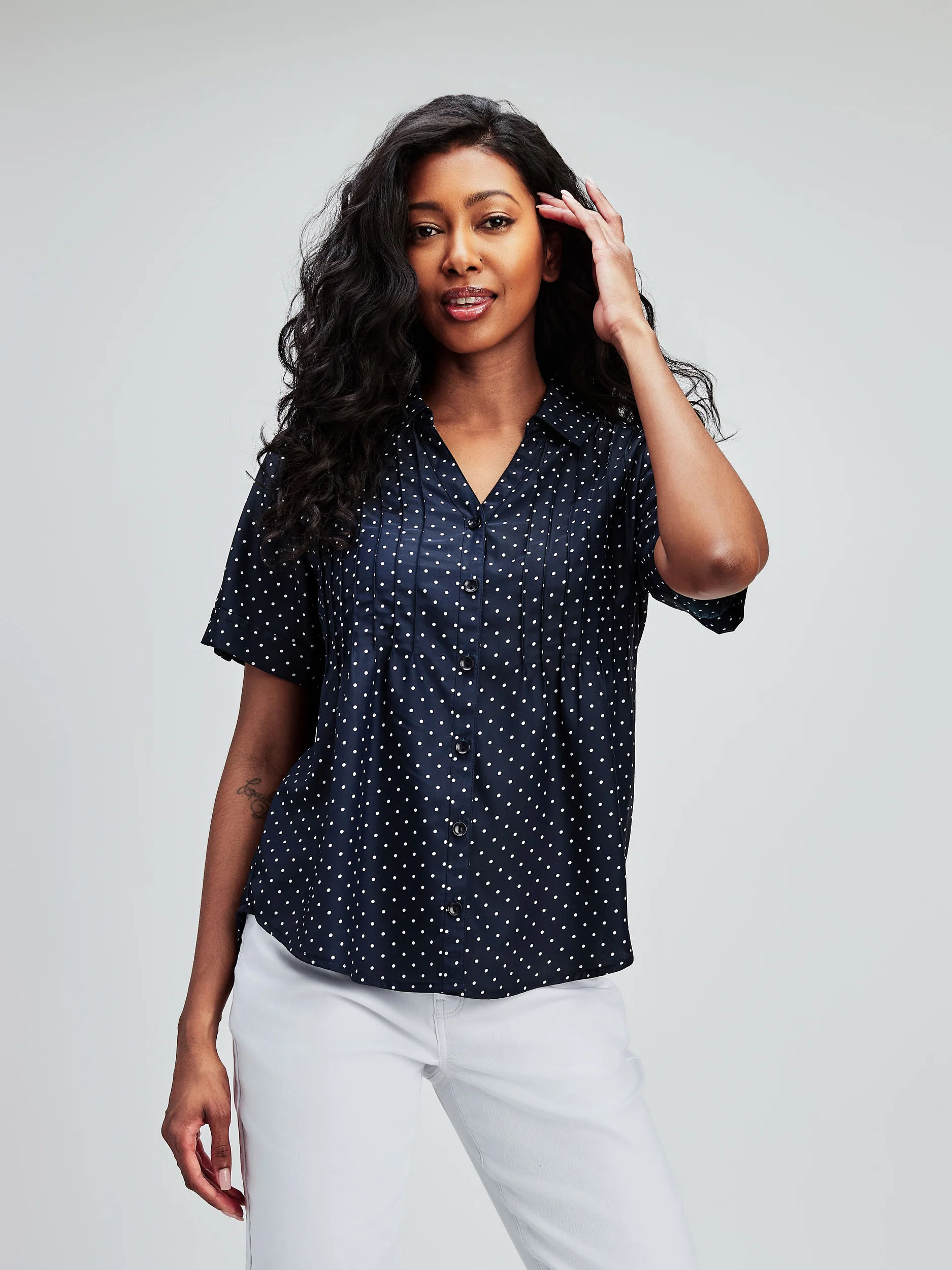 Blouse ample à manches courtes avec boutons - Image 6