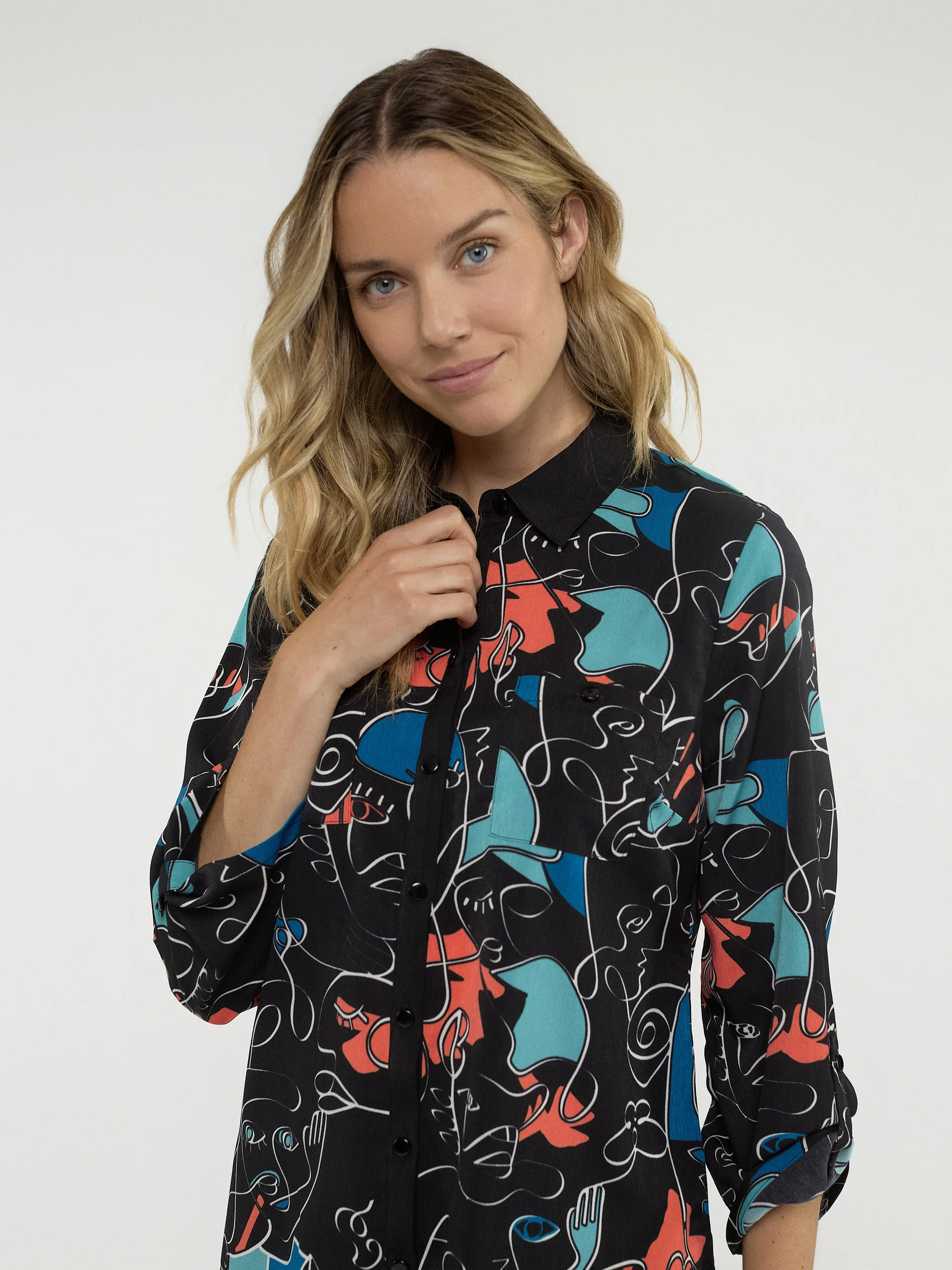 Blouse longueur tunique ample à manches 3/4 avec boutons - Image 2