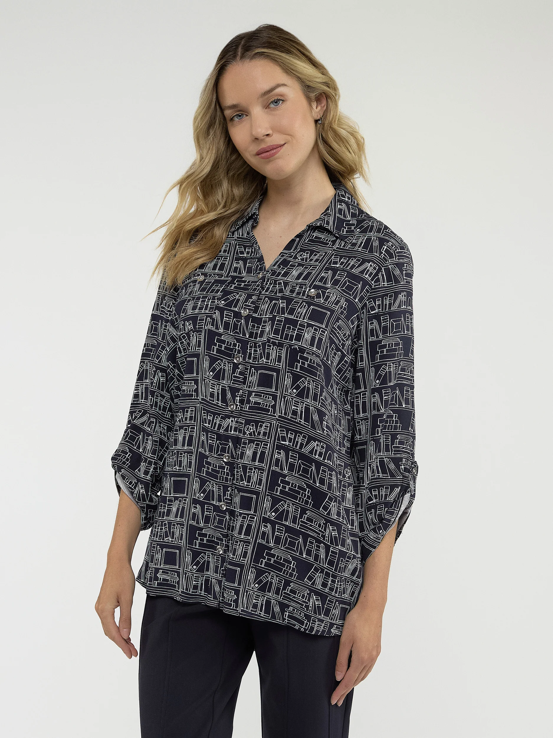 Blouse longueur tunique ample à manches 3/4 avec boutons - Image 2