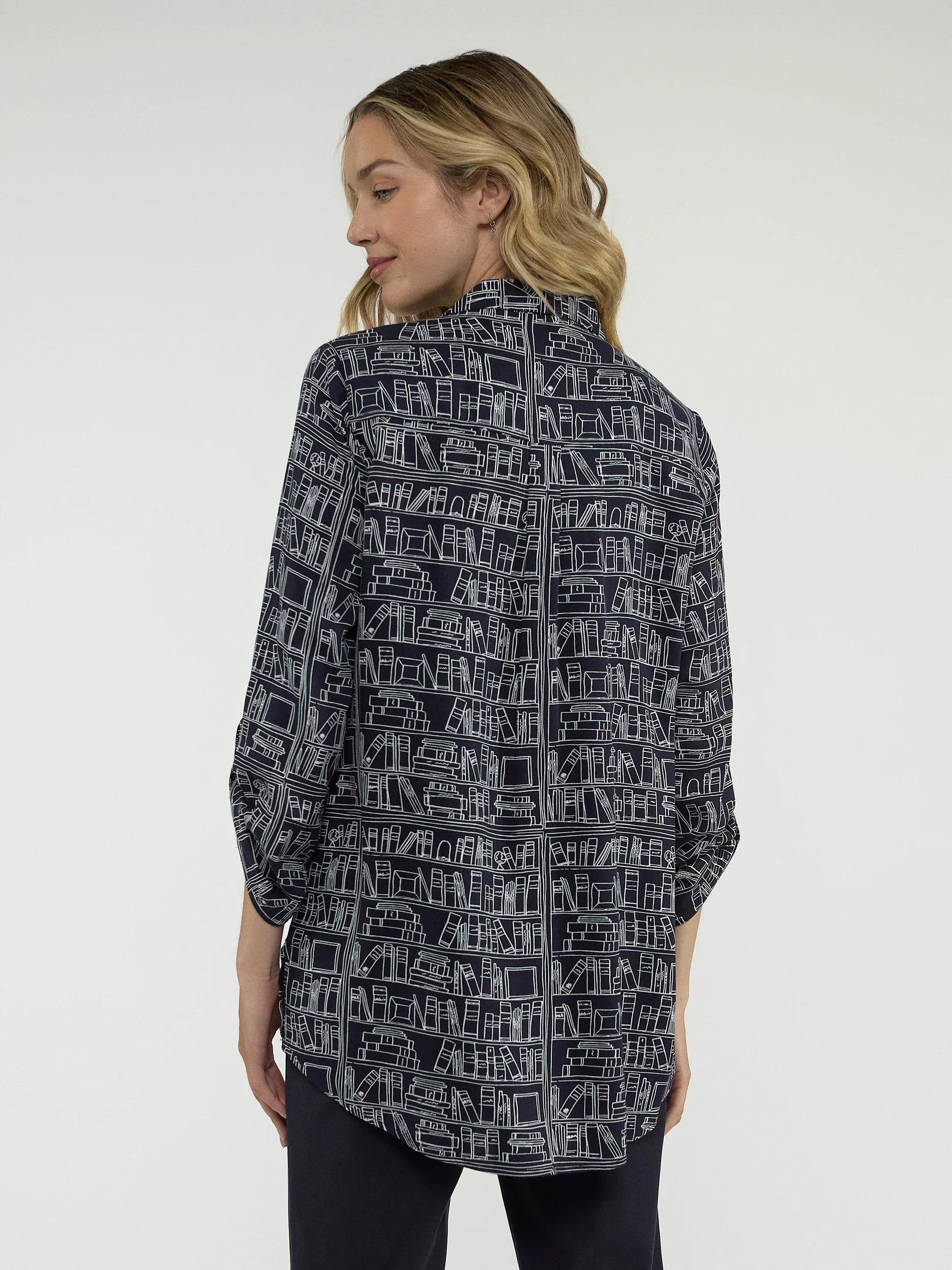 Blouse longueur tunique ample à manches 3/4 avec boutons - Image 3
