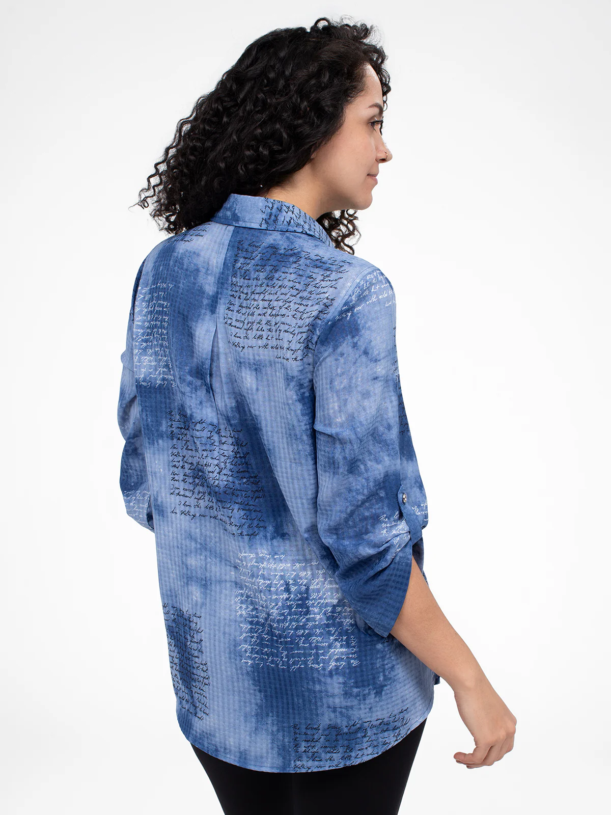 Blouse longueur tunique semi-ajustée à manches 3/4 avec boutons - Image 3