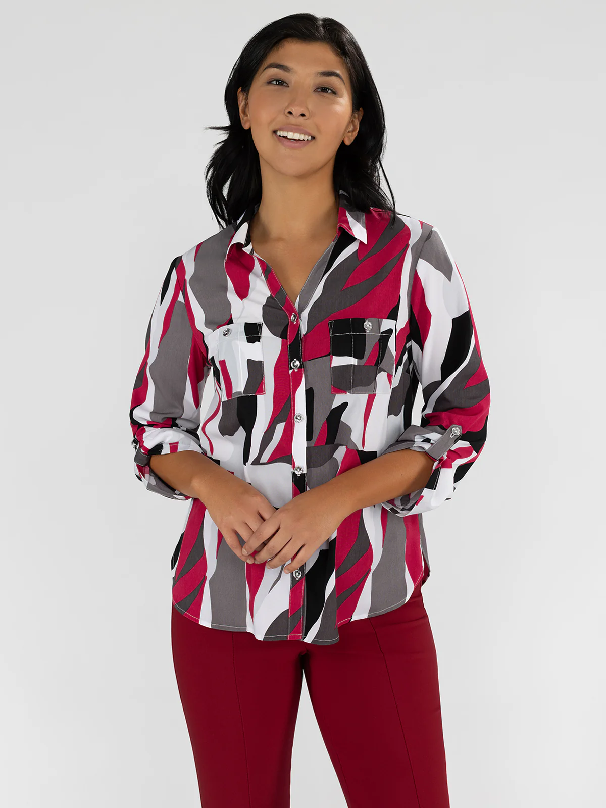 Blouse longueur tunique semi-ajustée à manches 3/4 avec boutons