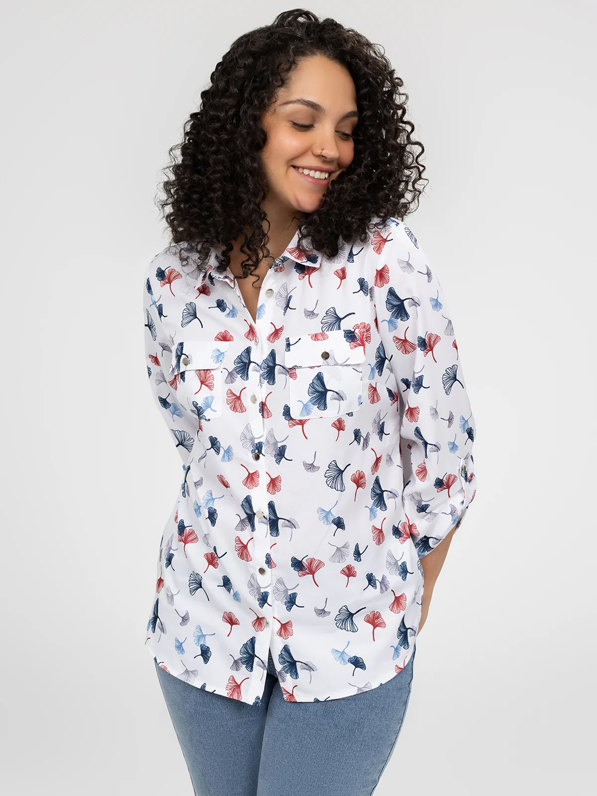 Blouse longueur tunique semi-ajustée à manches 3/4 avec boutons - Image 5