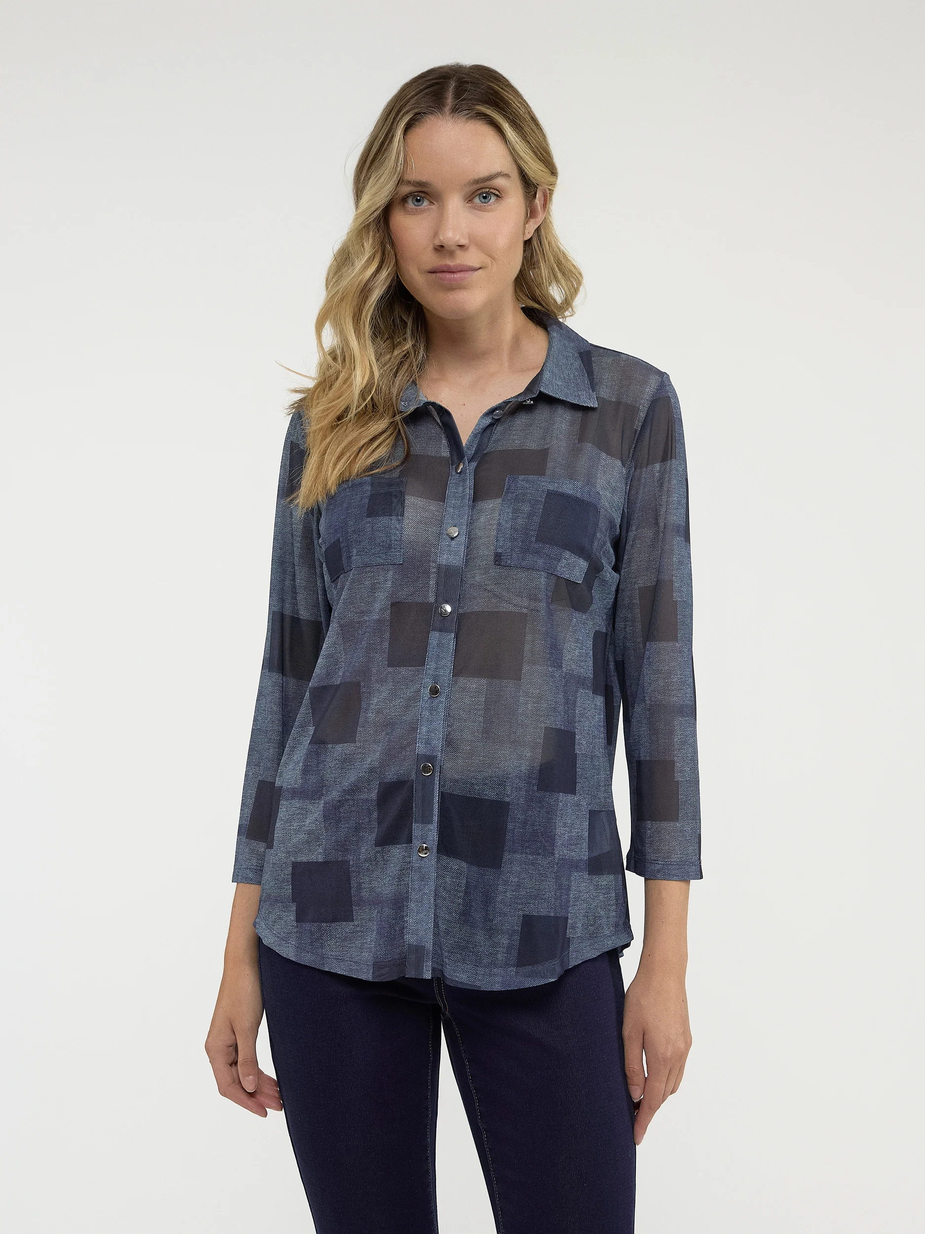 Blouse semi-ajustée à manches 3/4 avec boutons - Image 5