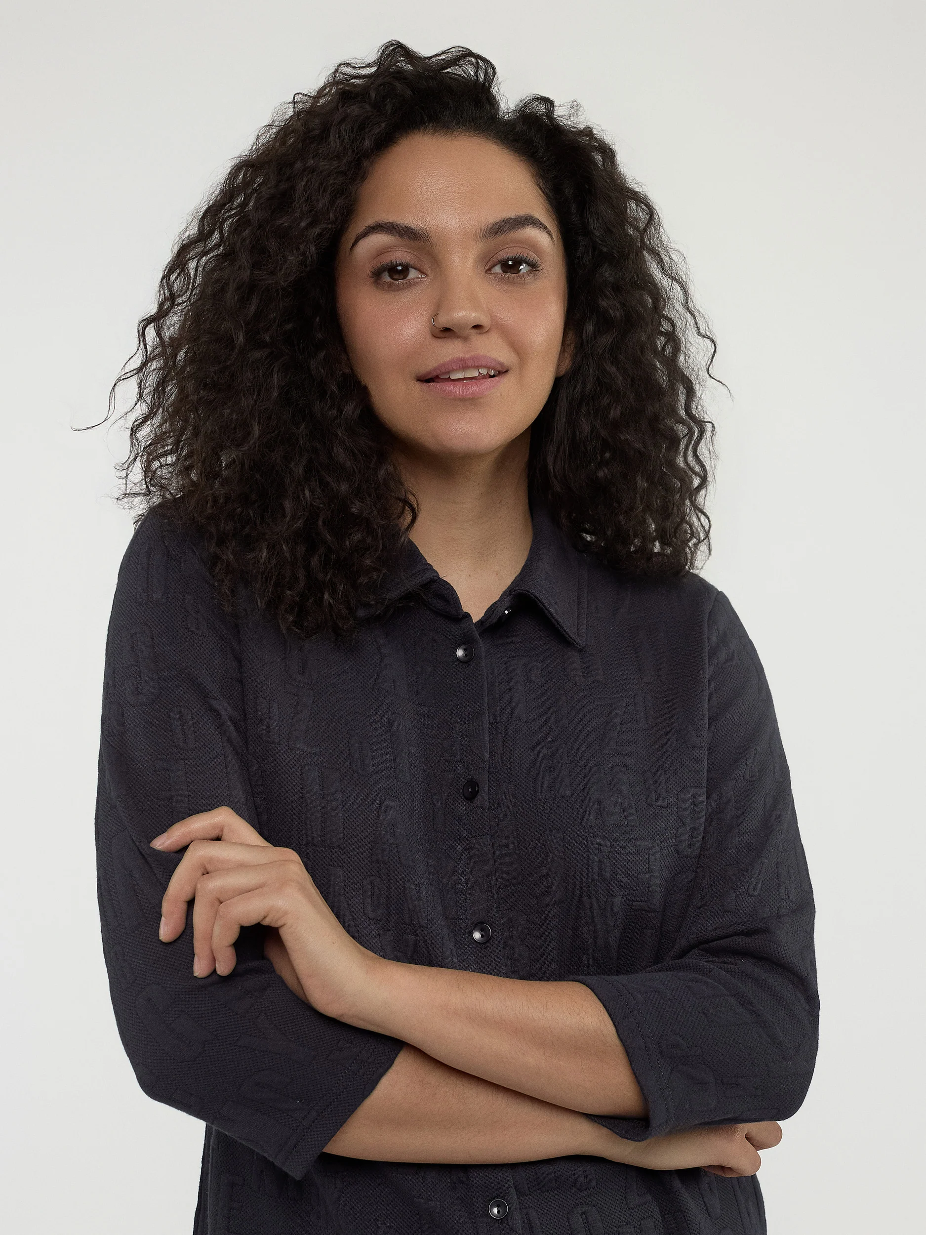 Blouse semi-ajustée à manches 3/4 avec boutons - Image 6