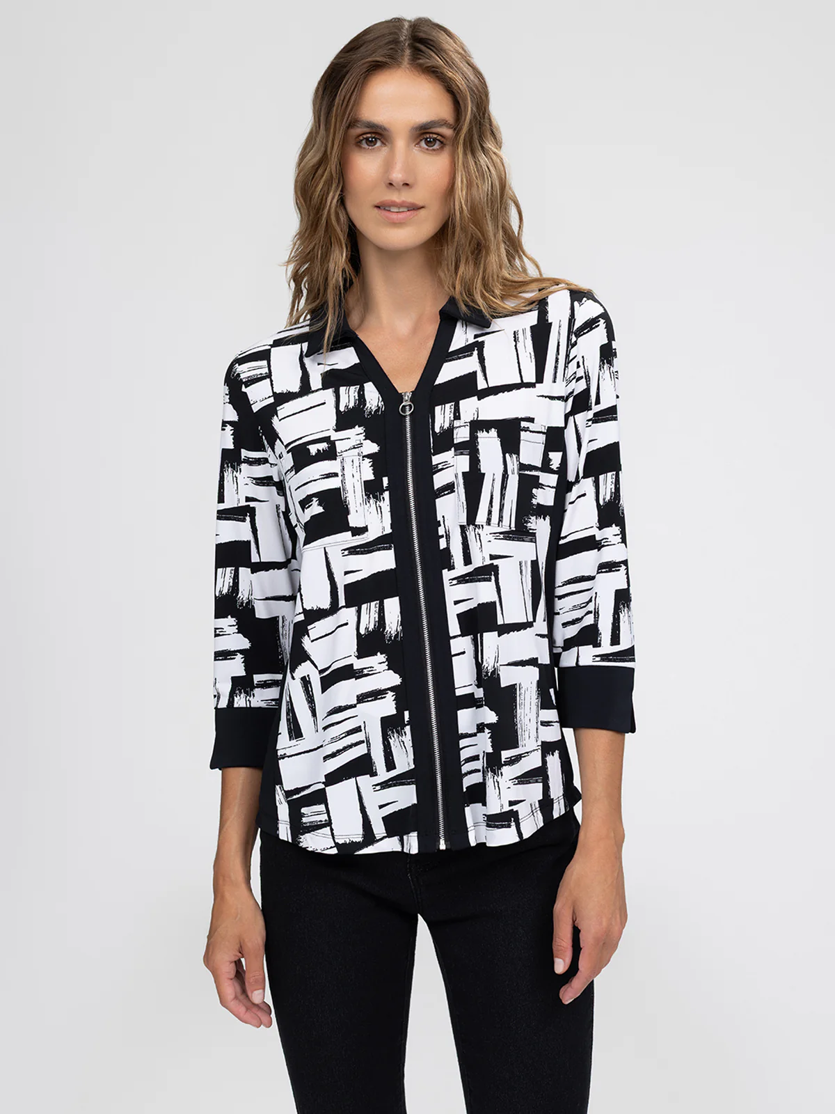 Blouse semi-ajustée à manches 3/4 avec boutons - Image 9