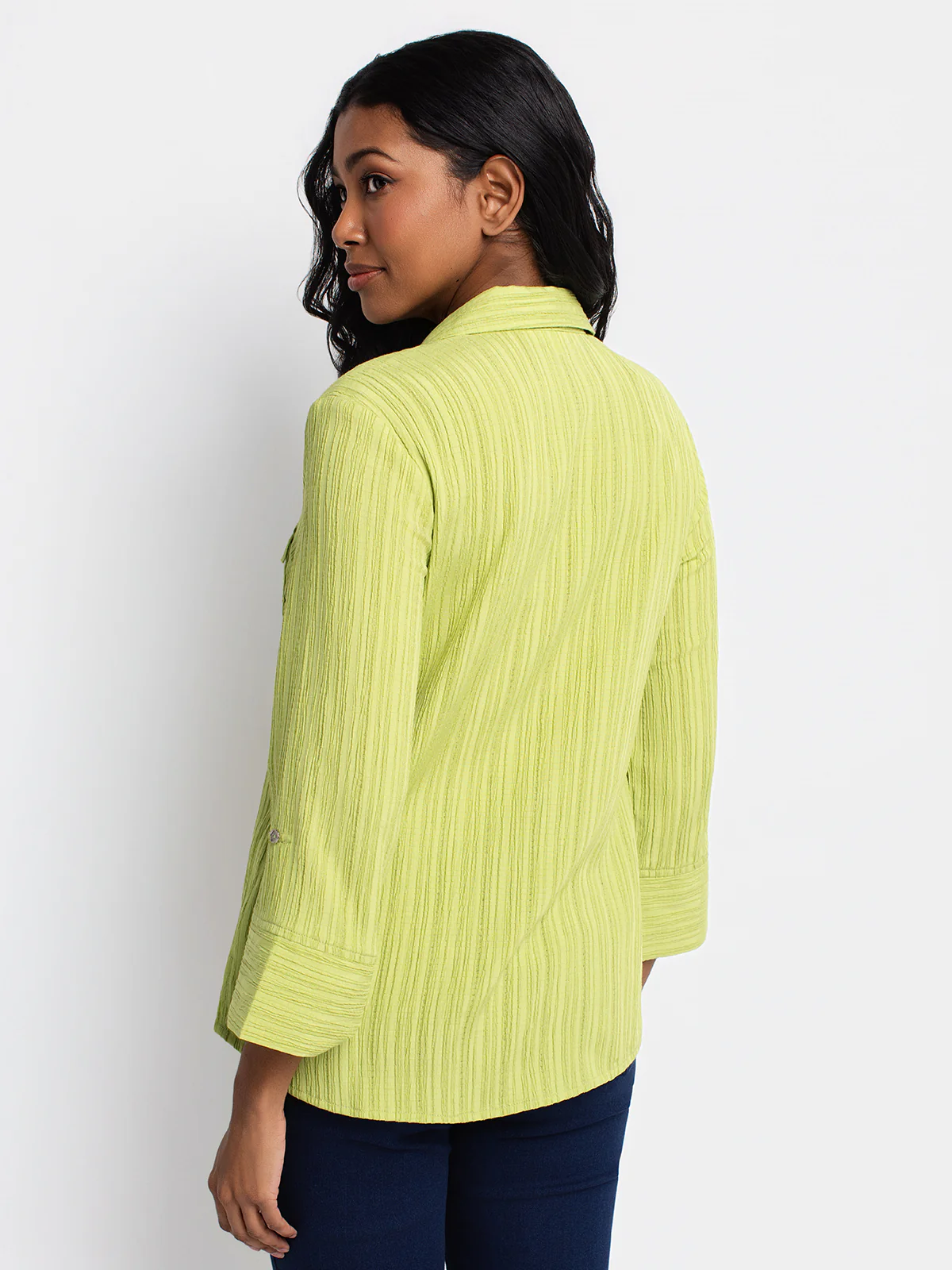 Blouse semi-ajustée à manches 3/4 avec boutons - Image 3