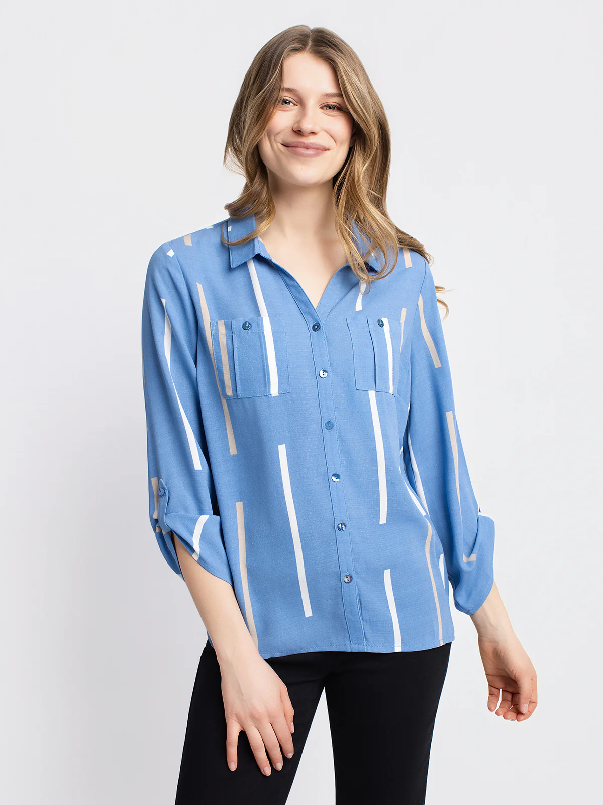 Blouse semi-ajustée à manches 3/4 avec boutons - Image 4
