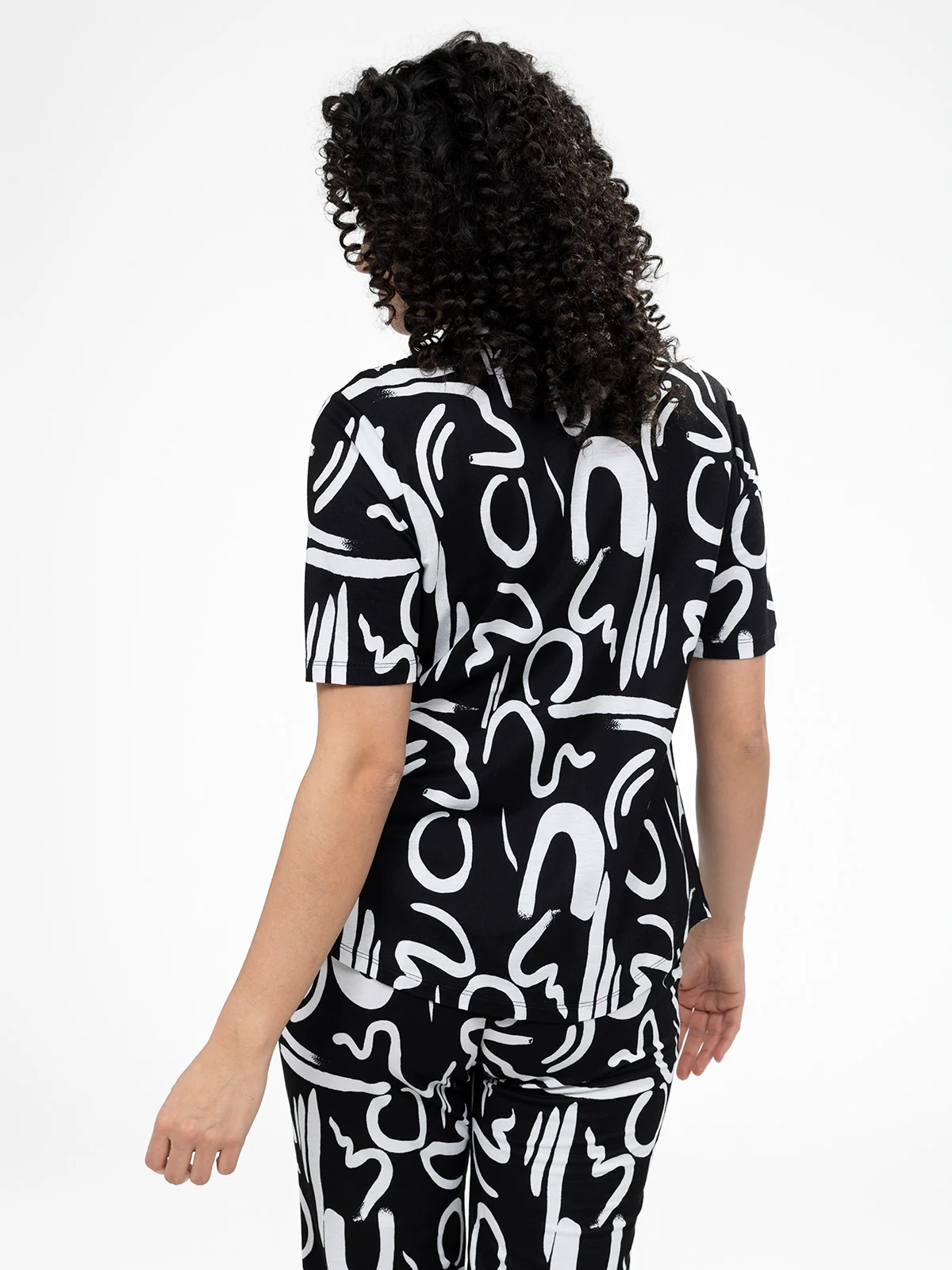 Blouse semi-ajustée à manches courtes avec boutons - Image 11