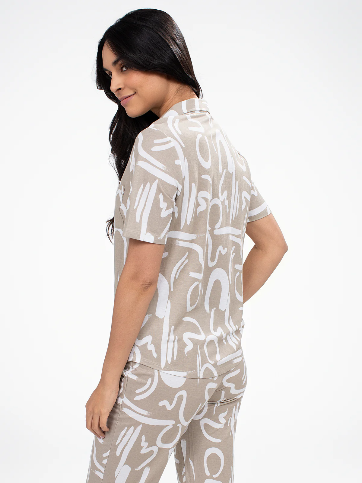 Blouse semi-ajustée à manches courtes avec boutons - Image 3