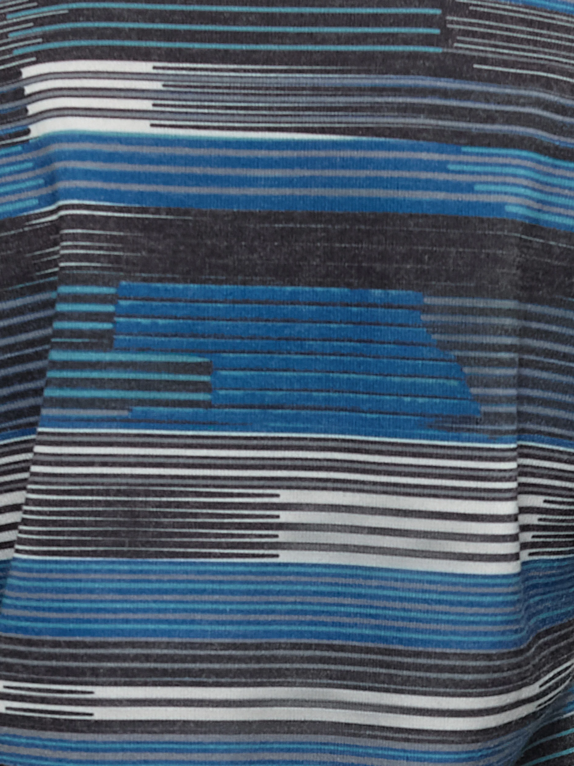 Blouse semi-ajustée à manches longues avec boutons - Image 8