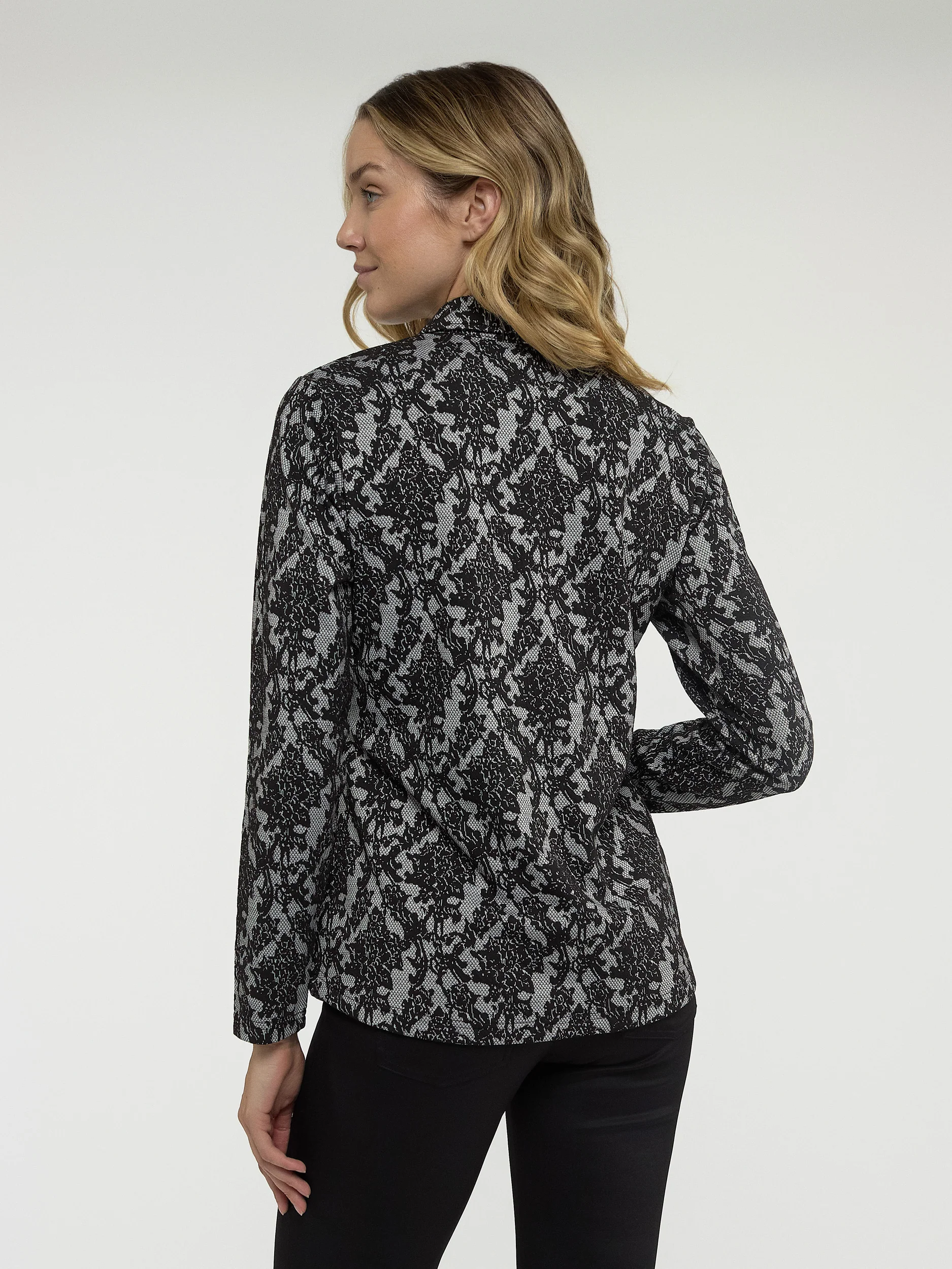Blouse semi-ajustée à manches longues avec boutons - Image 3