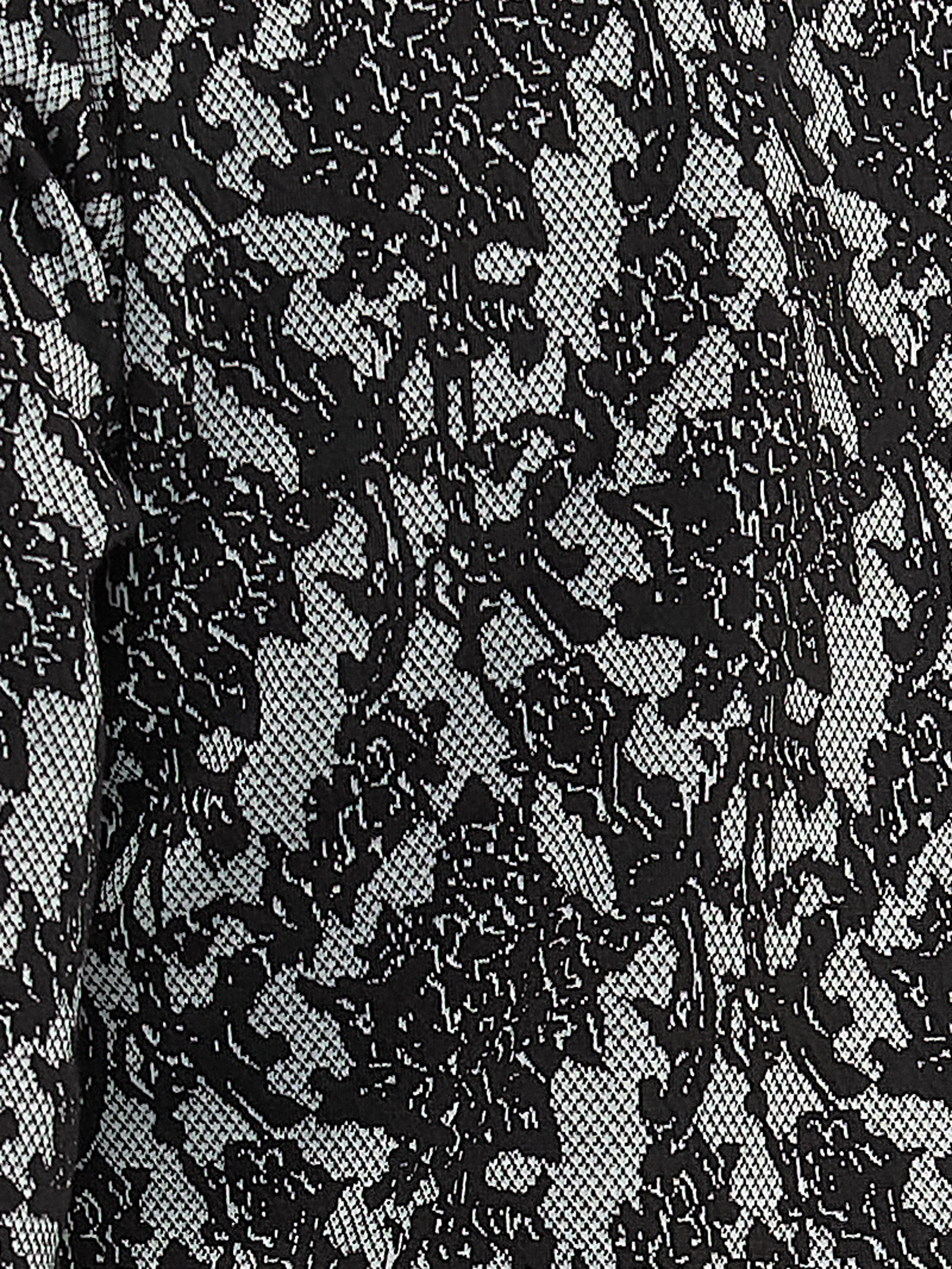 Blouse semi-ajustée à manches longues avec boutons - Image 4