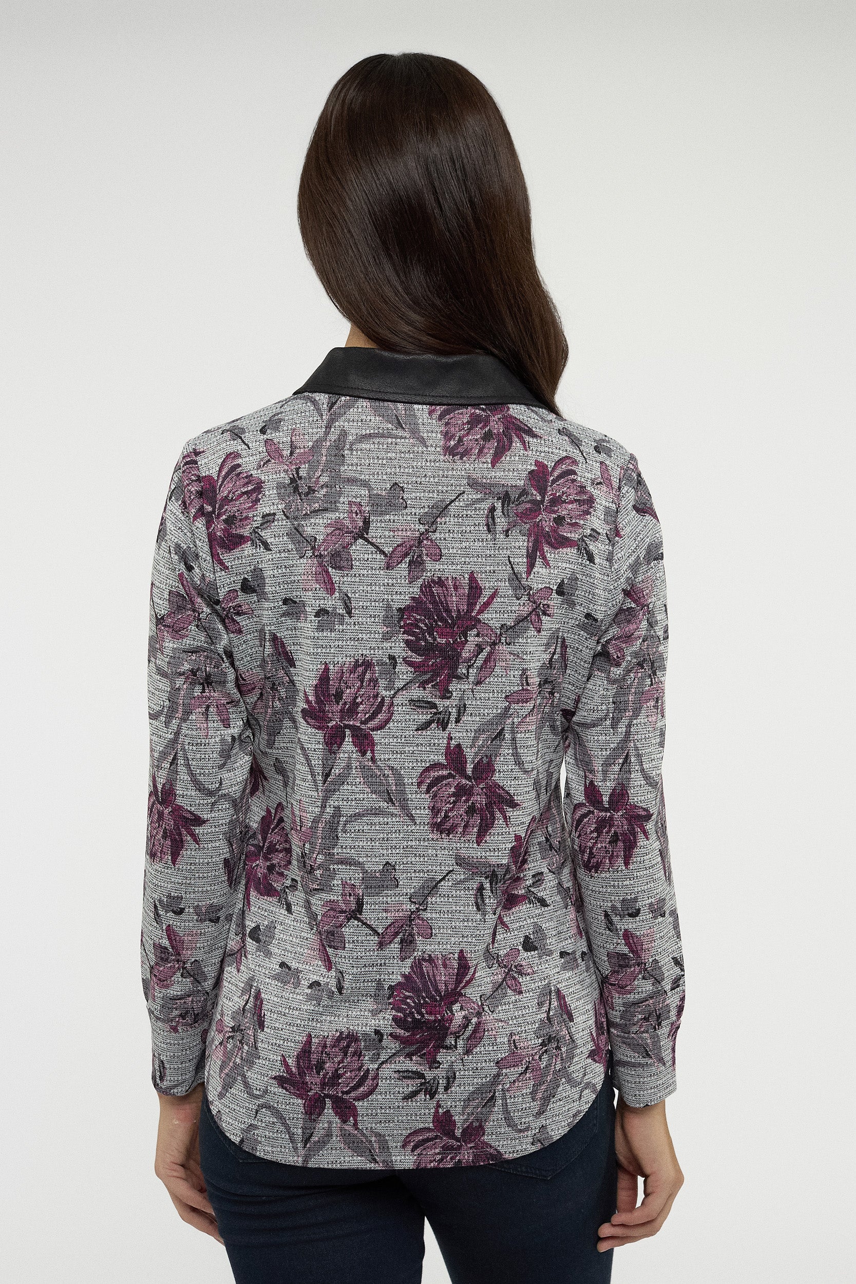 Blouse semi-ajustée à manches longues avec boutons - Image 3