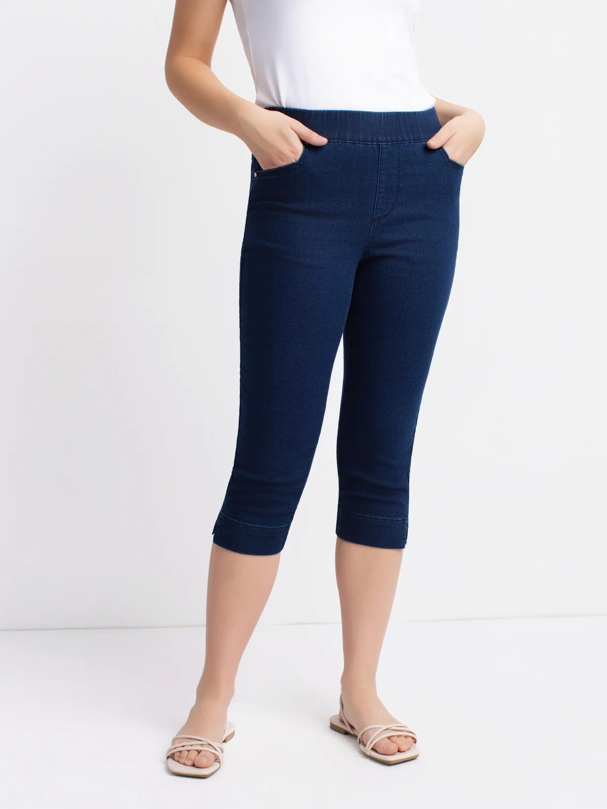 Capri en denim extensible - Image 12