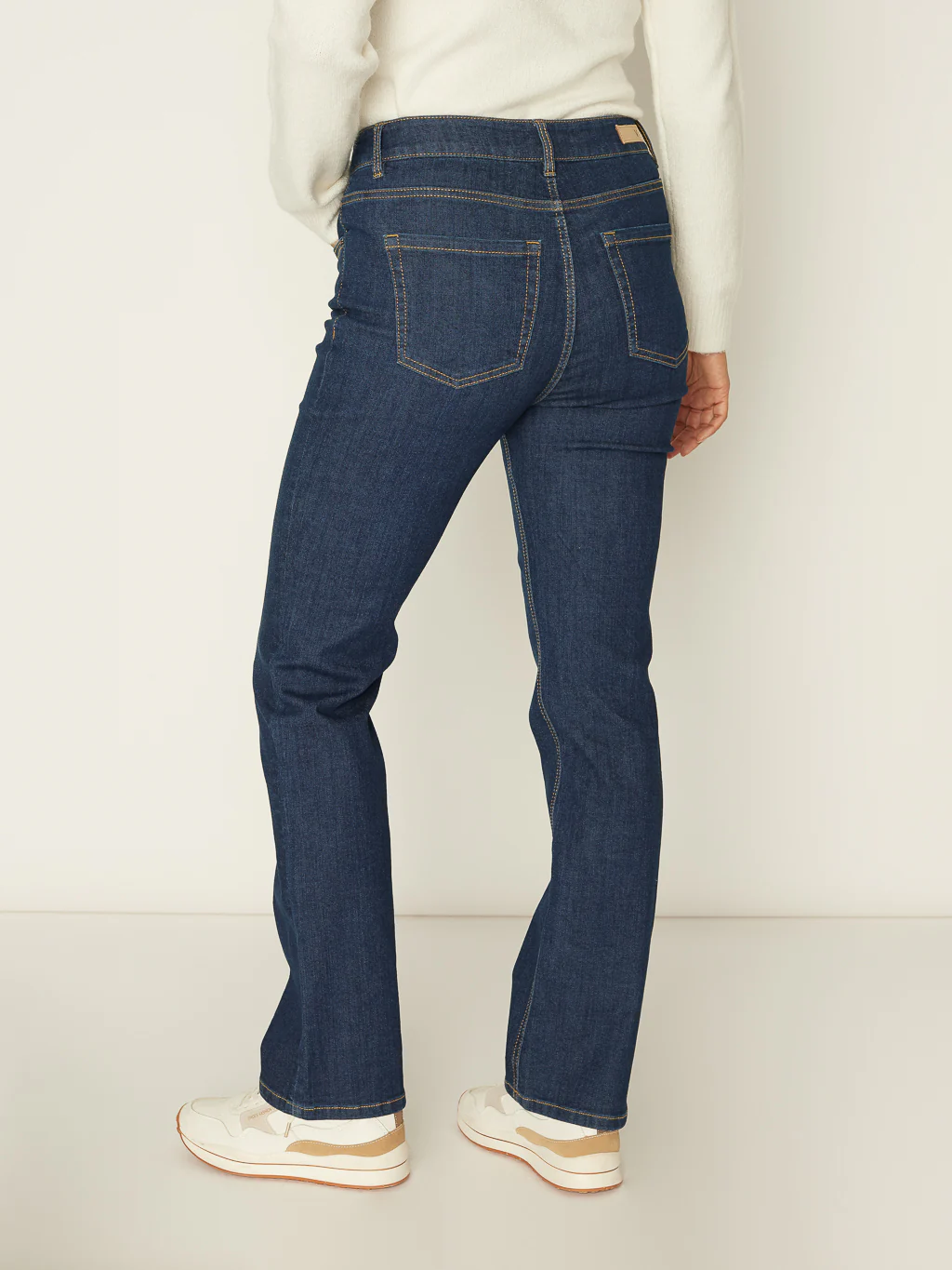 Jean large semi-ajusté - Image 7