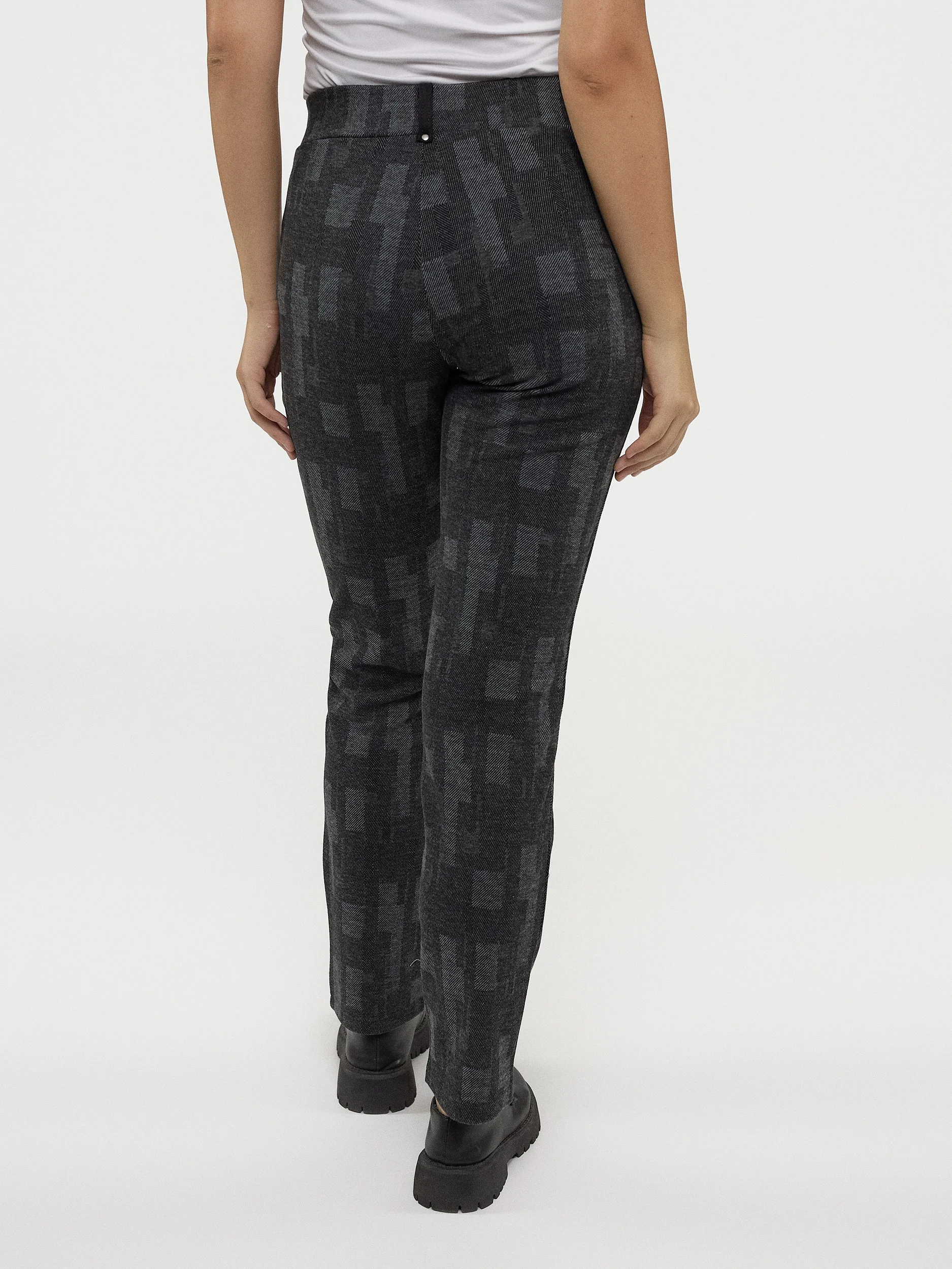 Pantalon droit semi-ajusté à enfiler - Image 3