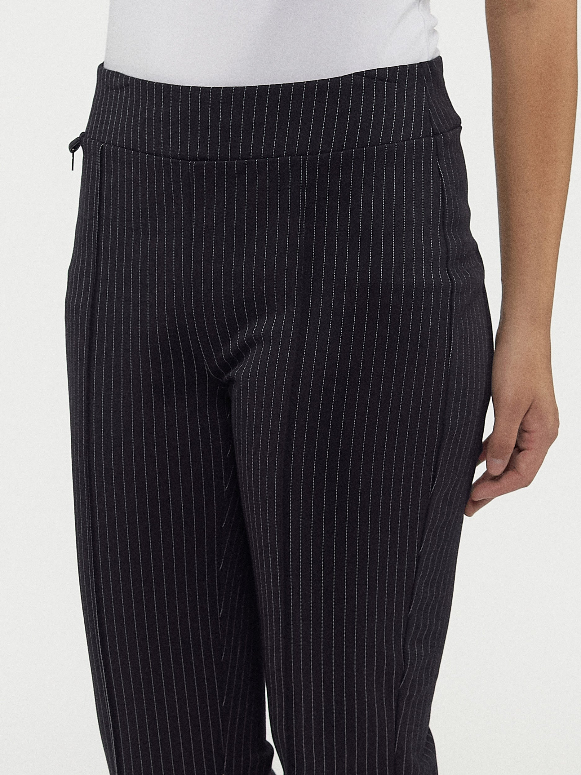 Pantalon droit semi-ajusté à enfiler - Petite - Image 10