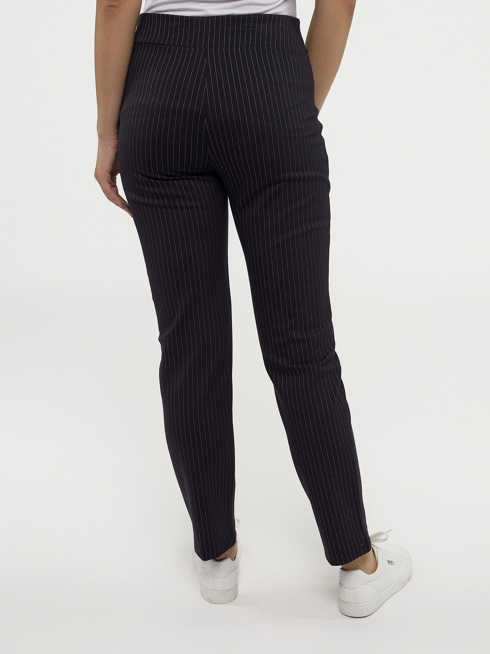 Pantalon droit semi-ajusté à enfiler - Petite - Image 11