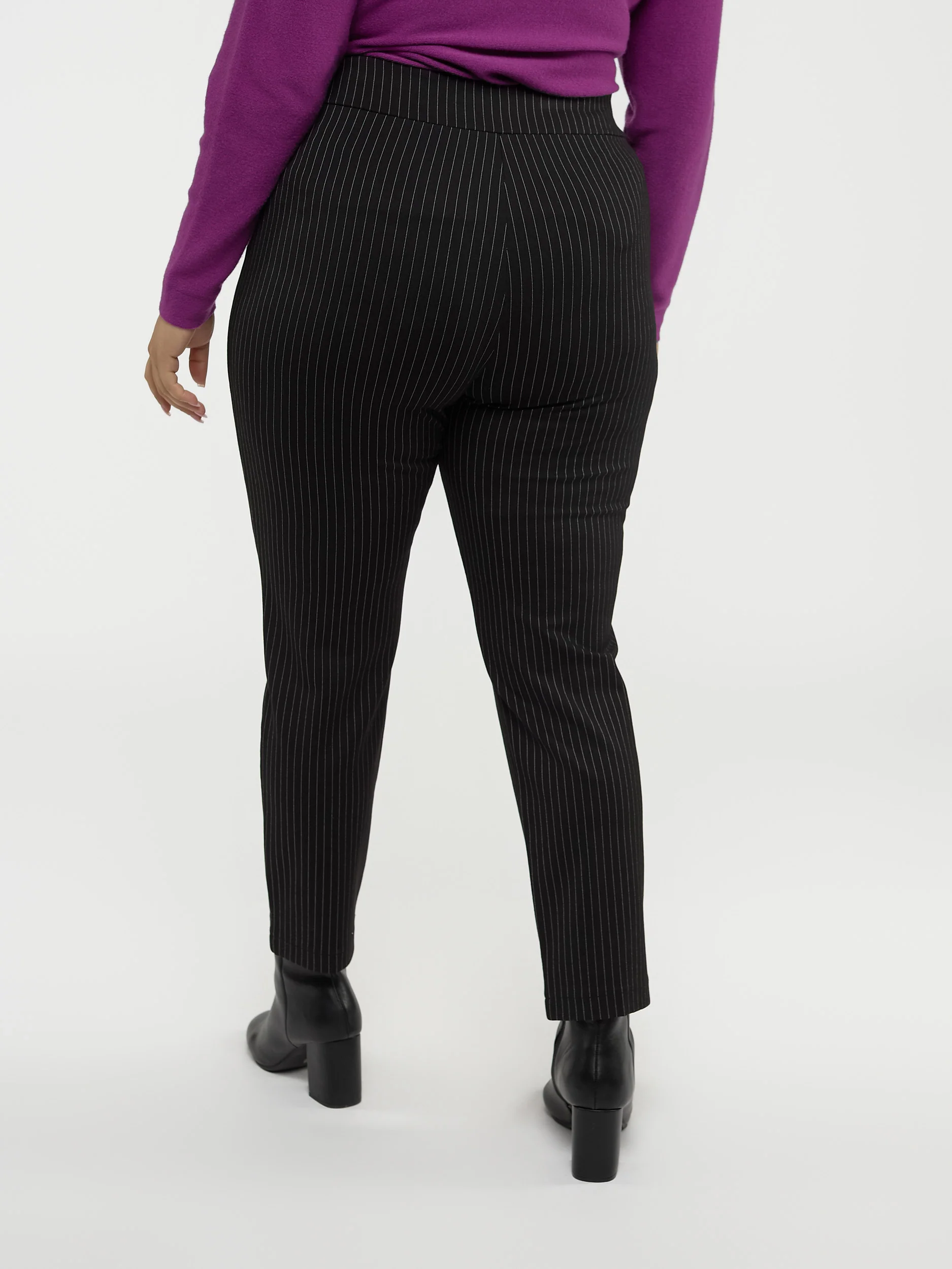 Pantalon droit semi-ajusté à enfiler - Petite - Image 3