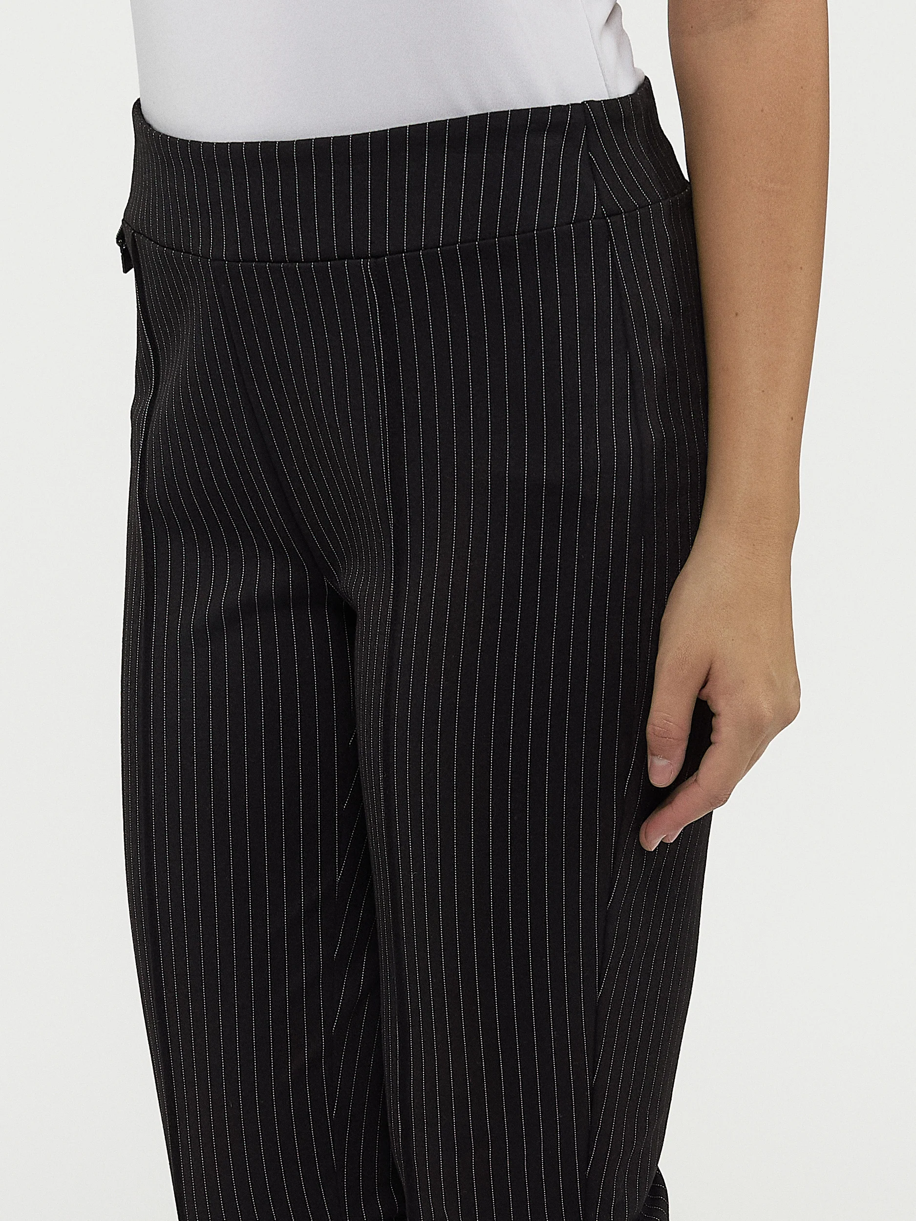 Pantalon droit semi-ajusté à enfiler - Petite - Image 6