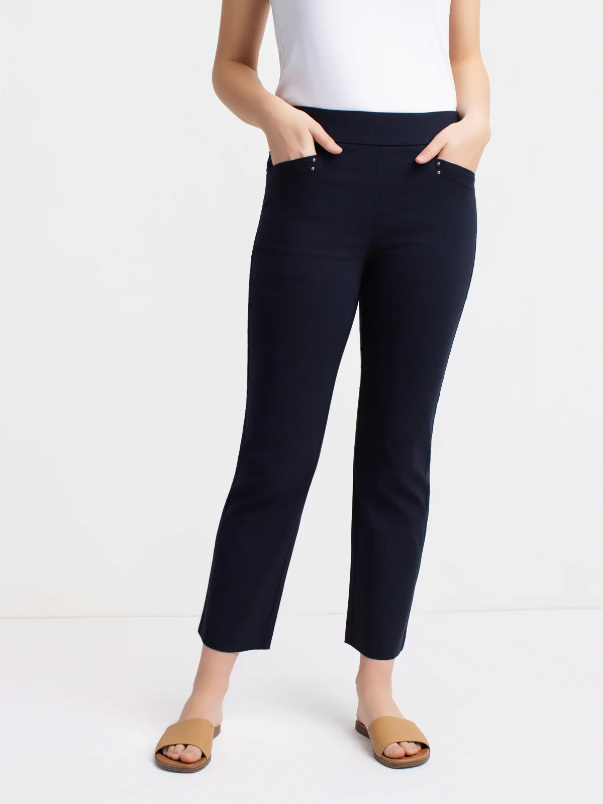Pantalon droit semi-ajusté à enfiler - Petite - Image 10