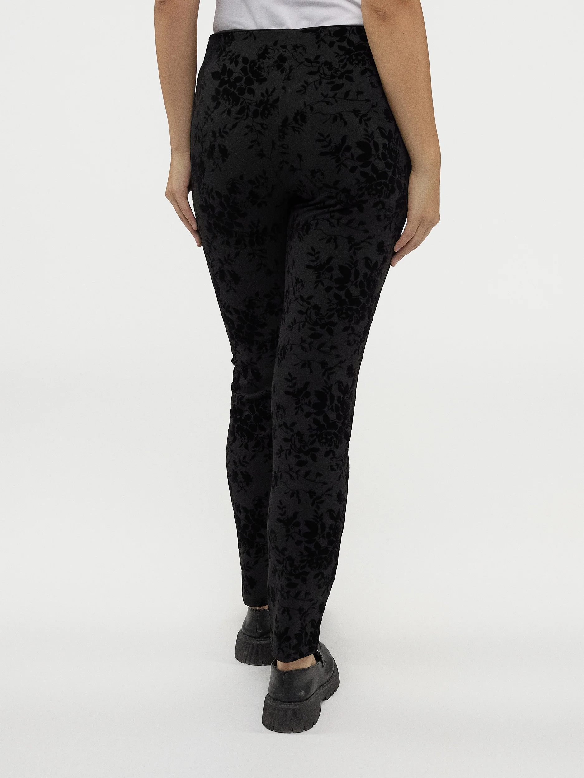 Pantalon étroit ajusté à la cheville à enfiler - Image 3