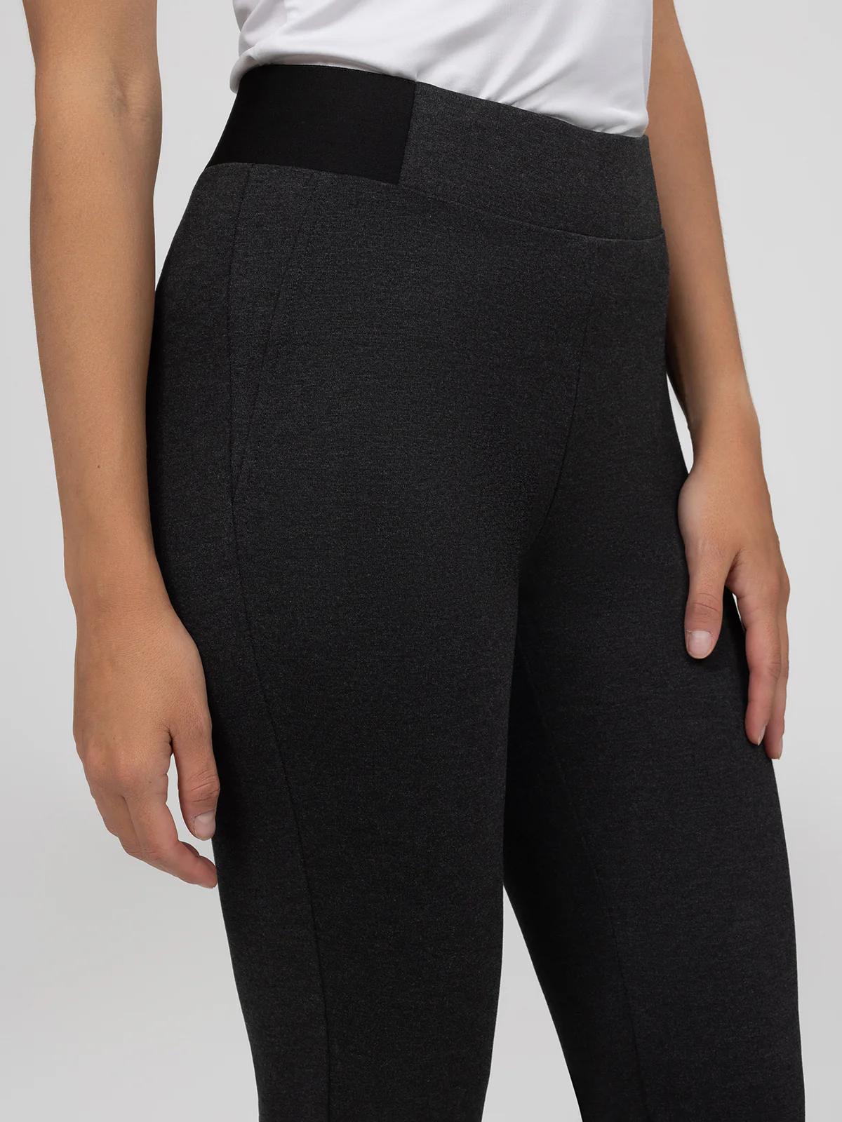 Pantalon étroit ajusté à la cheville à enfiler - Image 12