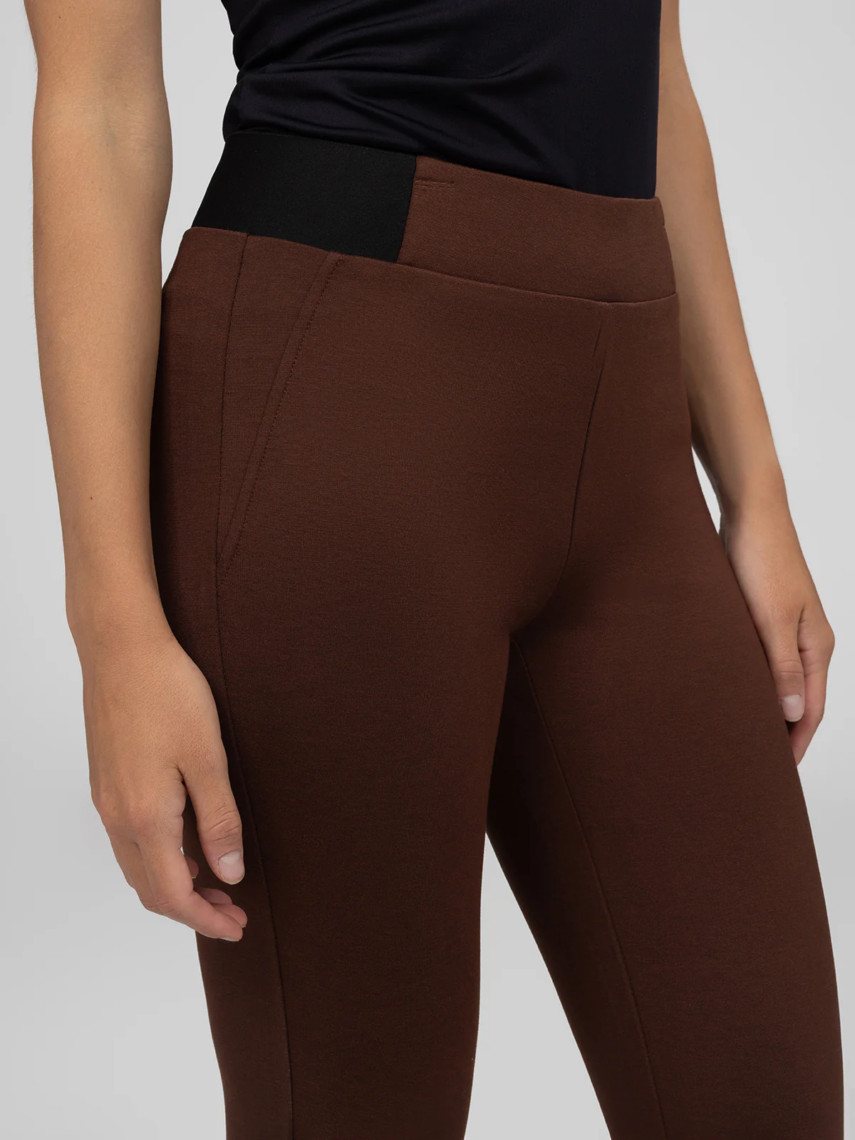 Pantalon étroit ajusté à la cheville à enfiler - Image 16