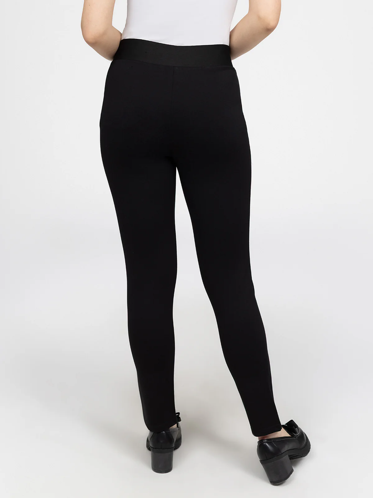 Pantalon étroit ajusté à la cheville à enfiler - Image 8