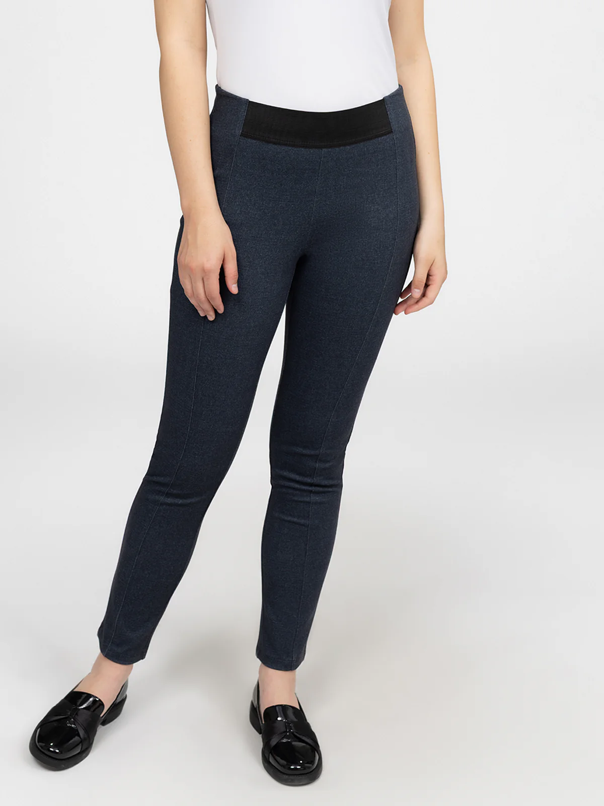 Pantalon étroit semi-ajusté à enfiler - Image 7