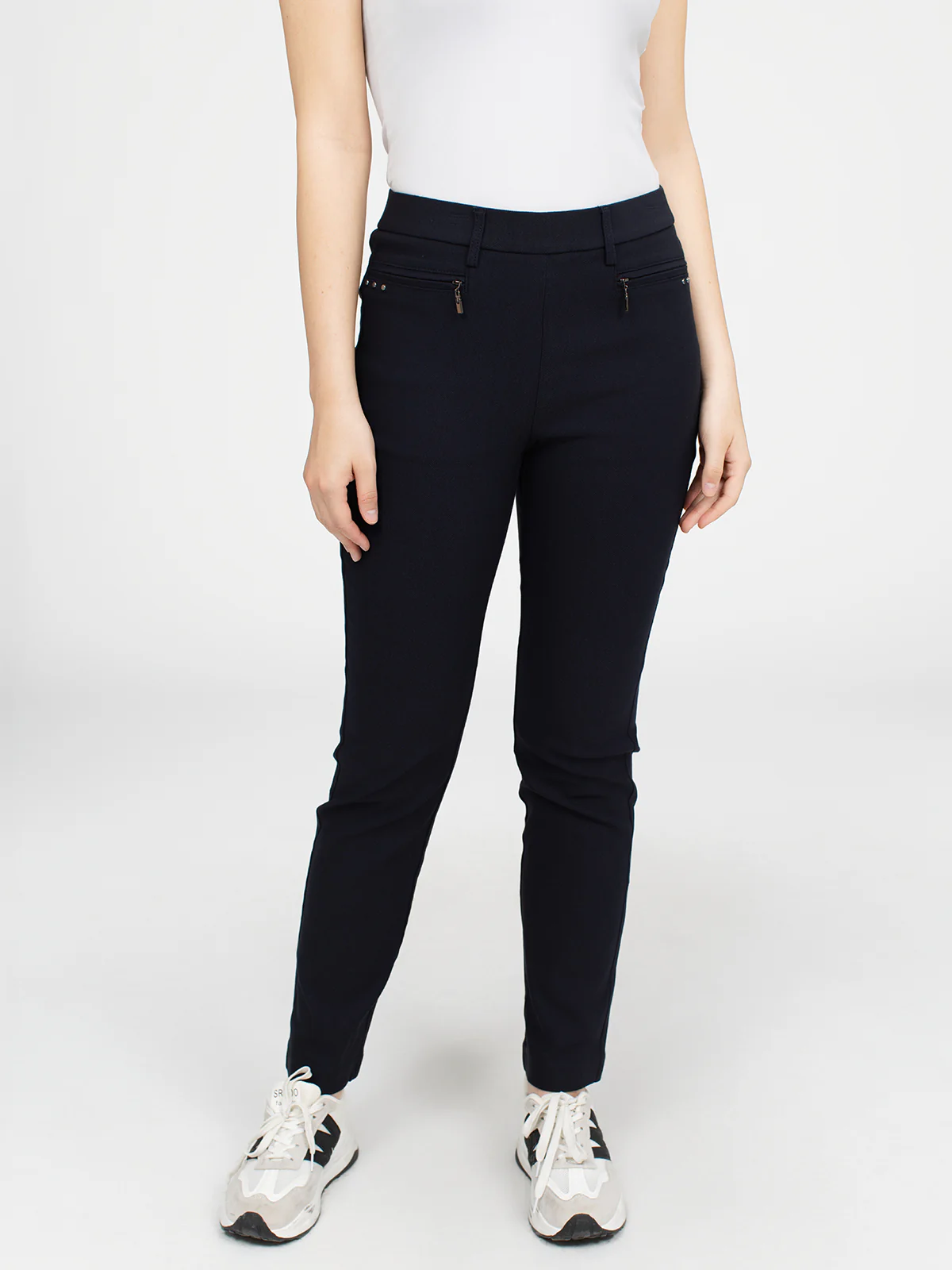 Pantalon étroit semi-ajusté à enfiler - Image 10