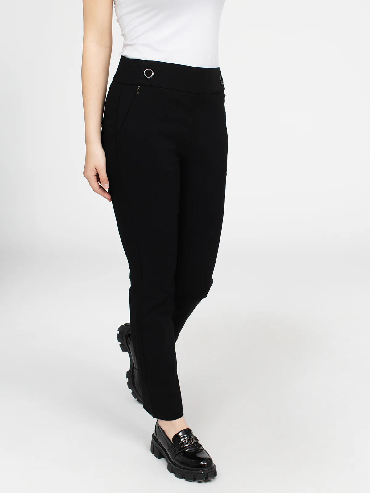 Pantalon étroit semi-ajusté à enfiler