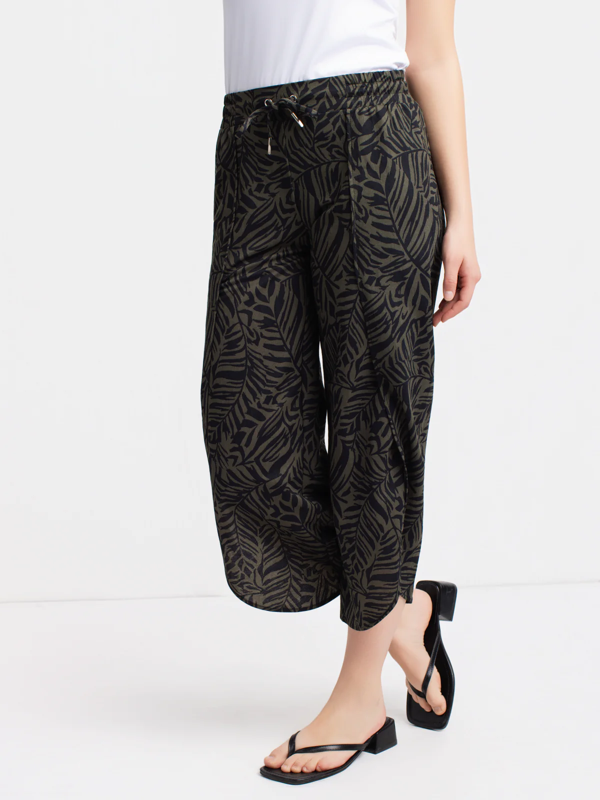 Pantalon évasé à la cheville à enfiler - Image 5