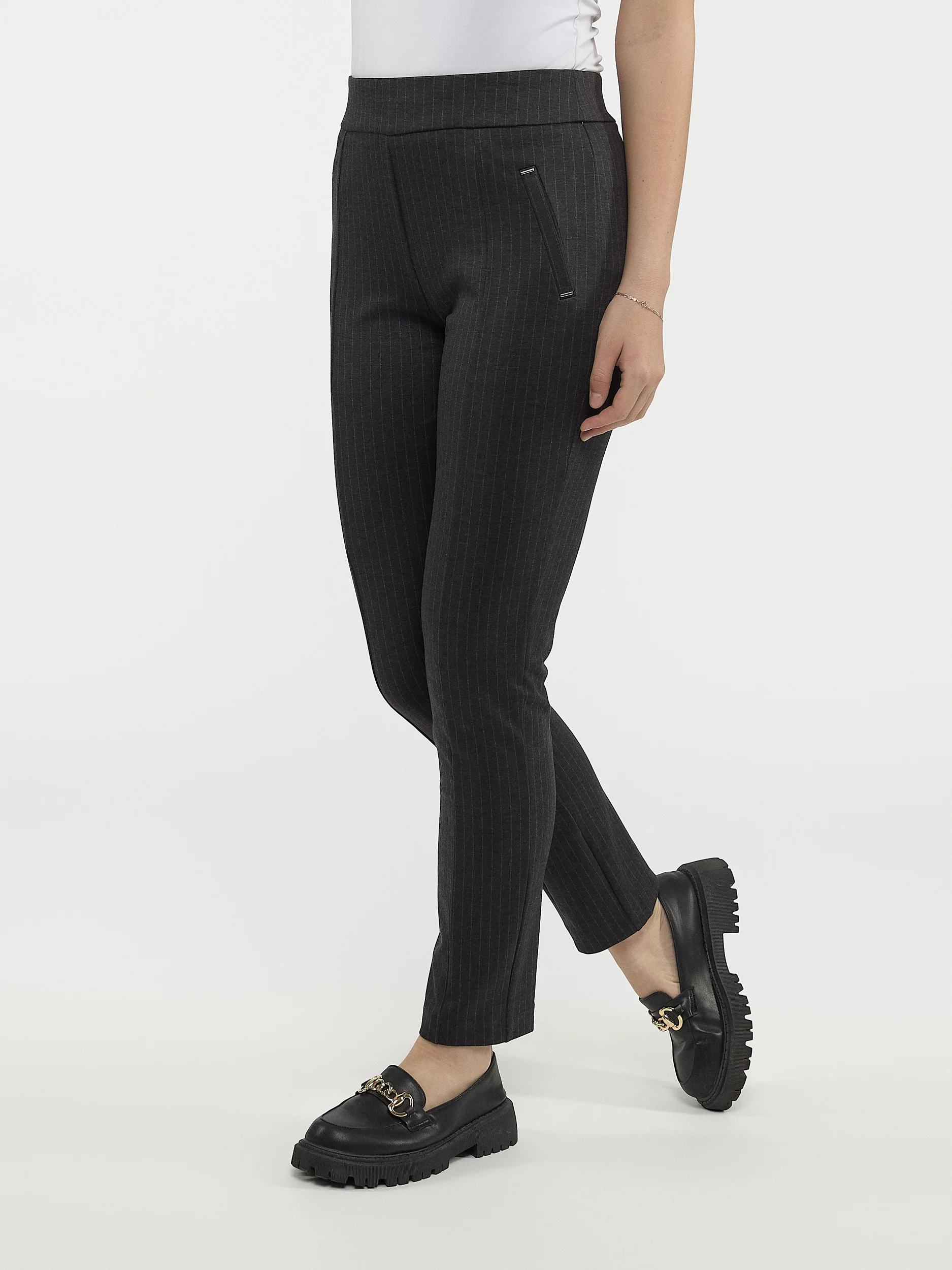 Pantalon habillé étroit semi-ajusté à enfiler - Image 6