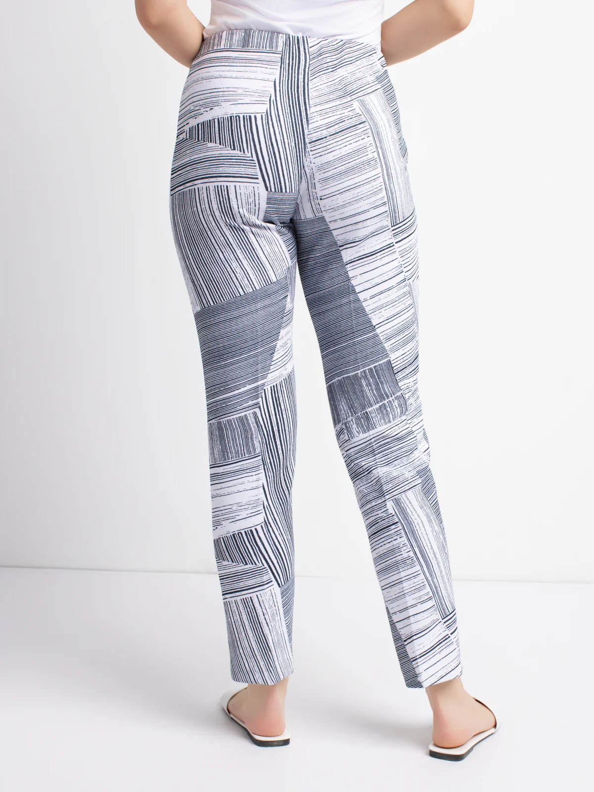 Pantalon habillé étroit semi-ajusté à enfiler - Petite - Image 2