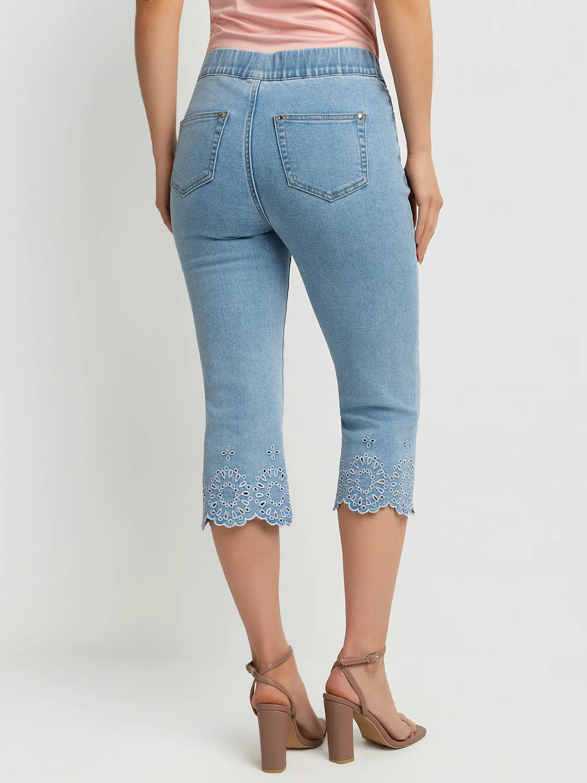 Pantalon longueur trois-quarts en denim - Image 3