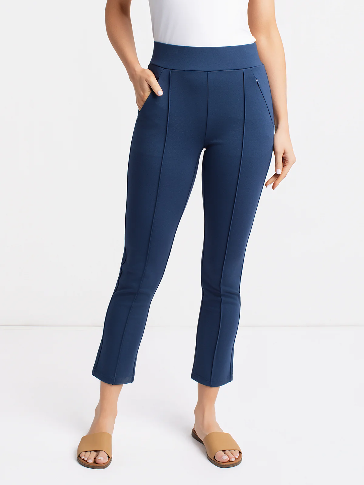 Pantalon semi-ajsuté à enfiler - Image 4