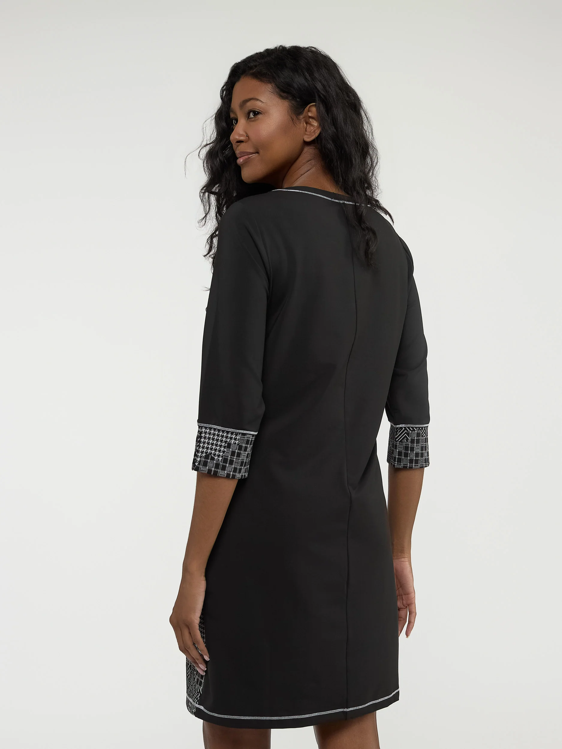 Robe droite semi-ajustée en tricot - Image 3