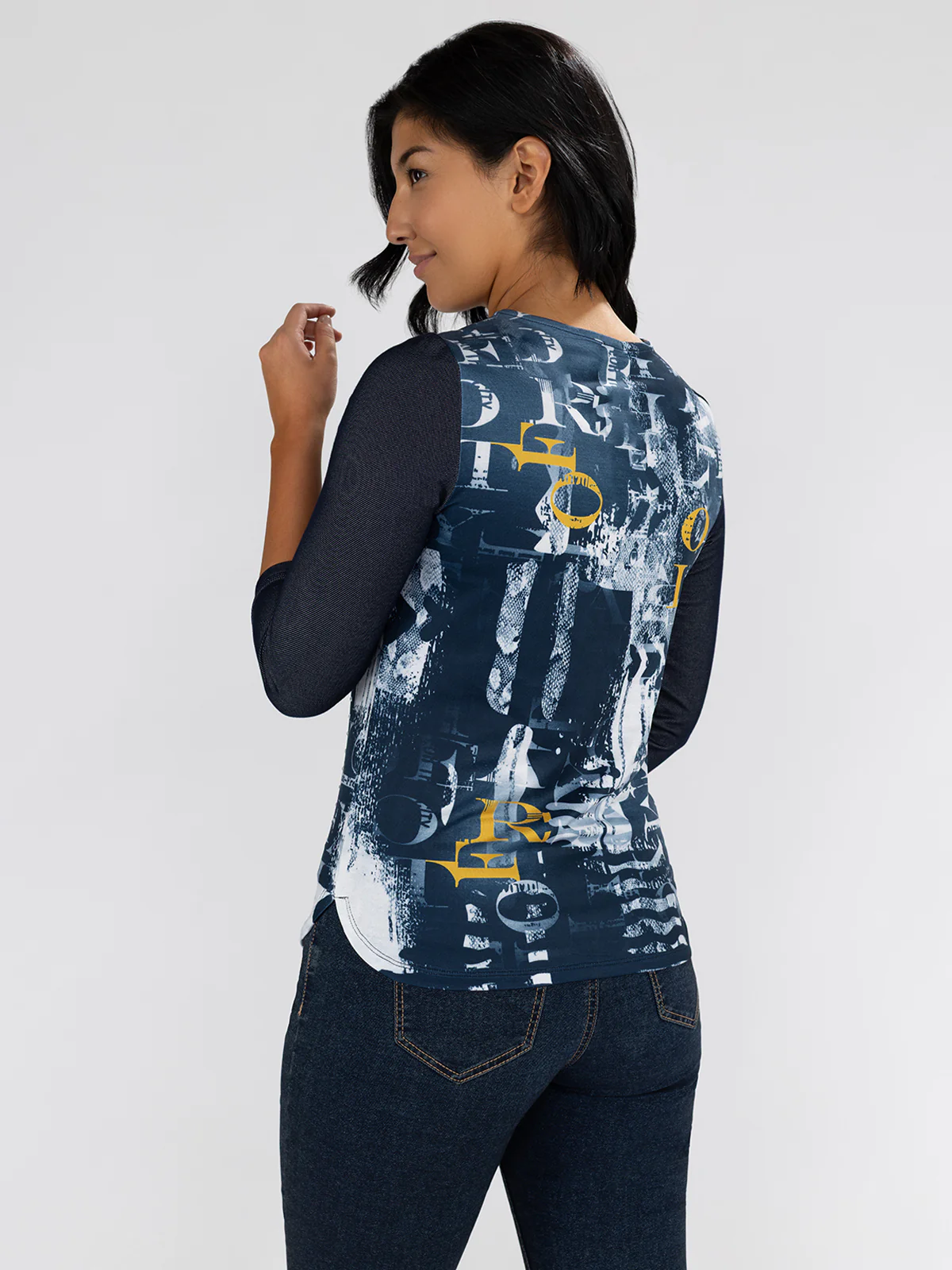 T-shirt semi-ajusté à manches 3/4 - Image 7