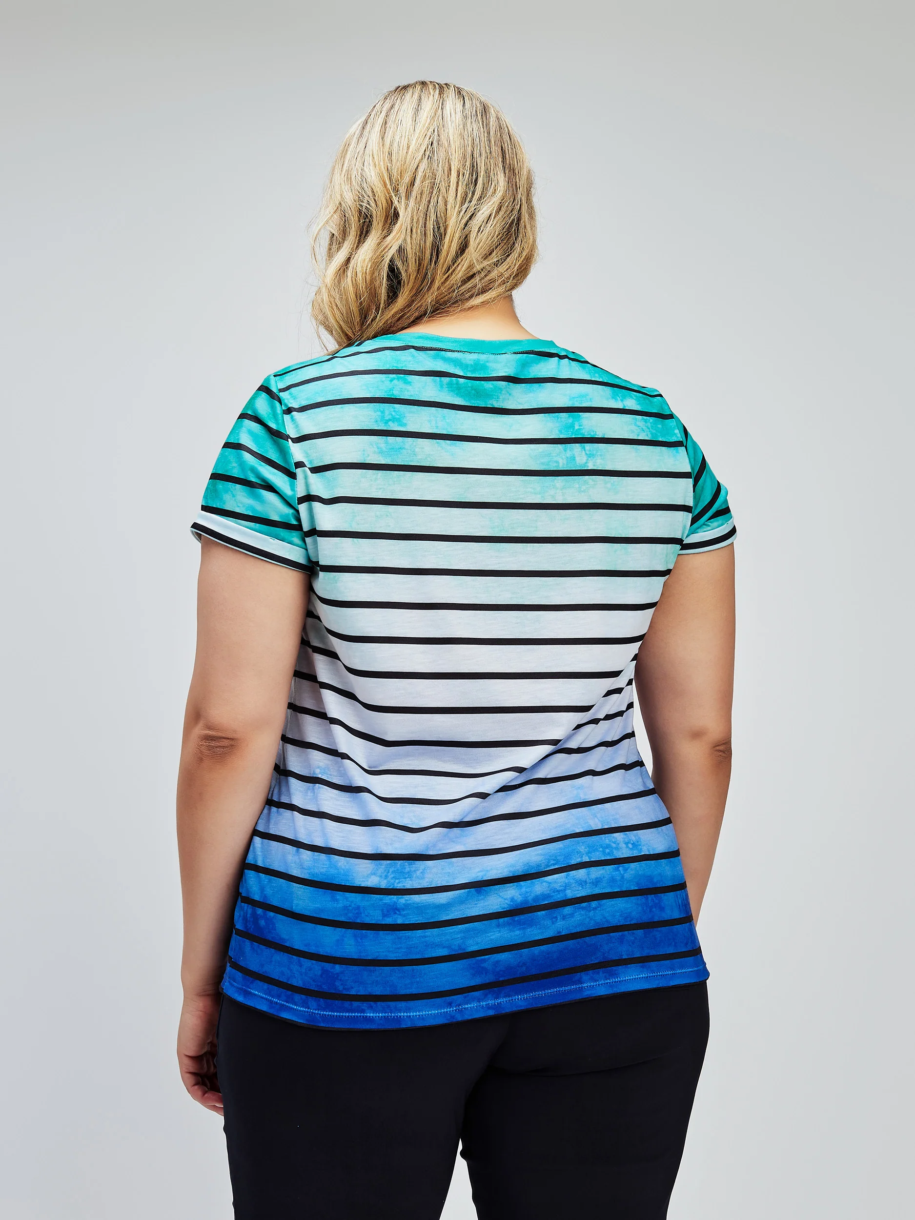 T-shirt semi-ajusté à manches courtes - Image 15