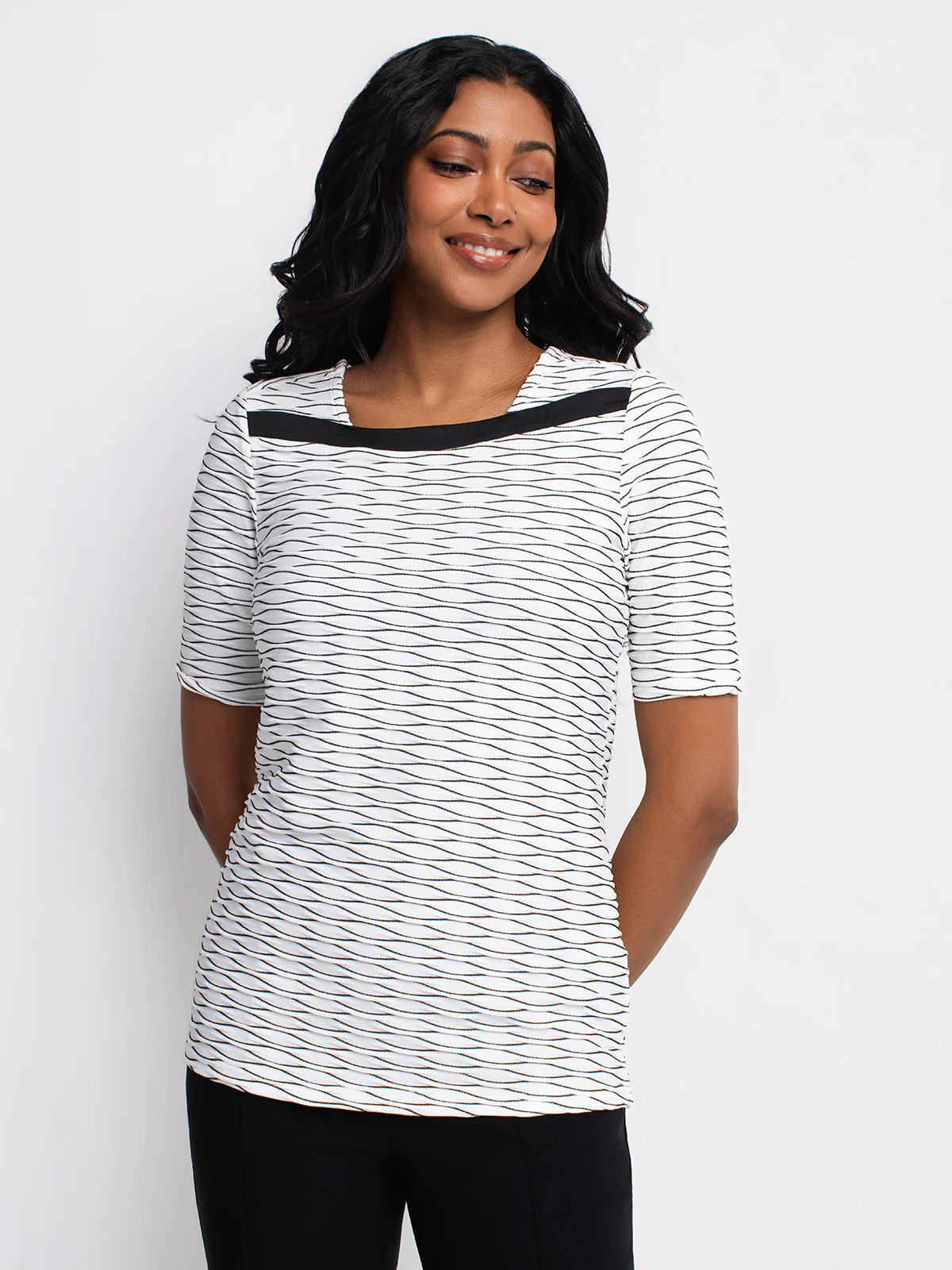 T-shirt semi-ajusté à manches courtes